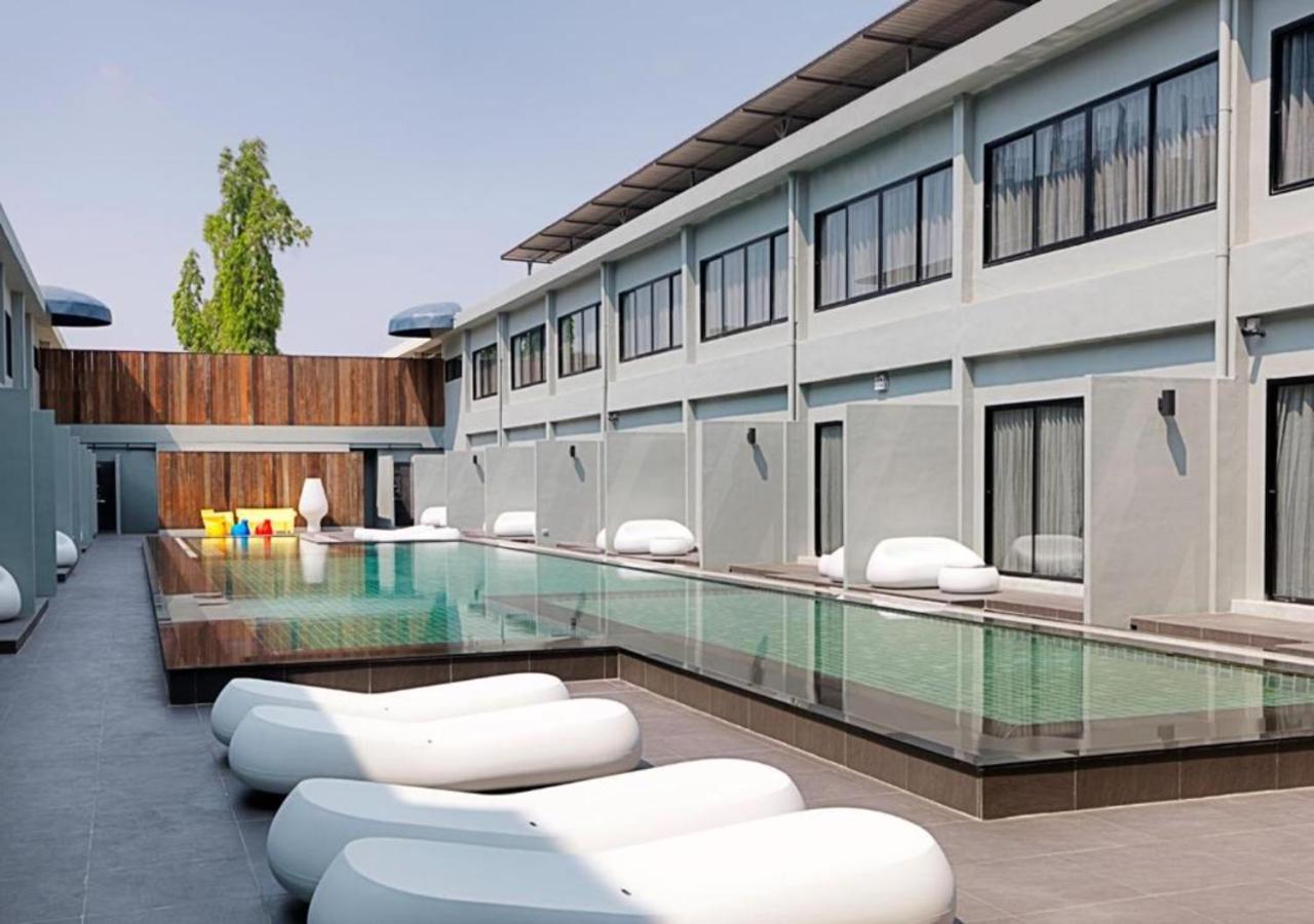 S Ratchada Leisure Hotel - Sha Plus بانكوك المظهر الخارجي الصورة The hotel's pool