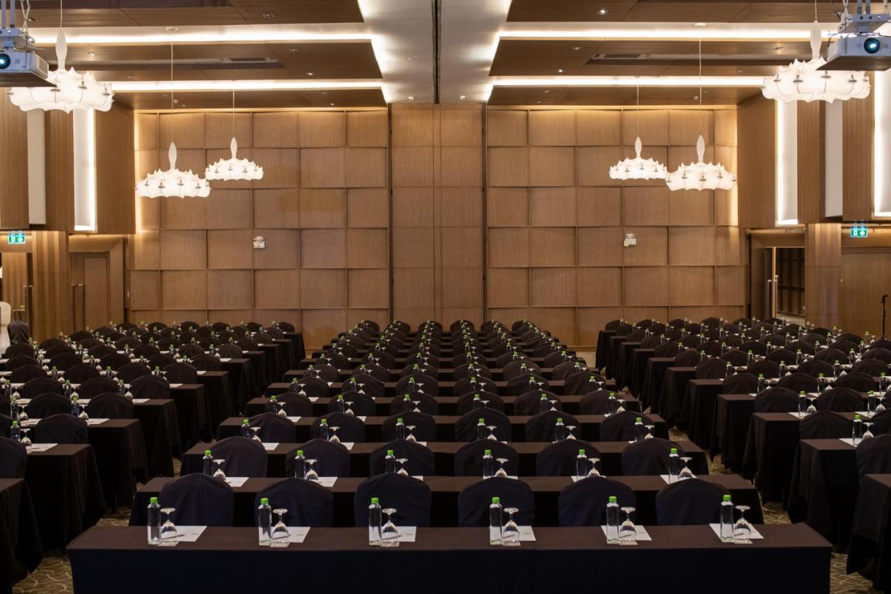S Ratchada Leisure Hotel - Sha Plus بانكوك المظهر الخارجي الصورة The Grand Ballroom