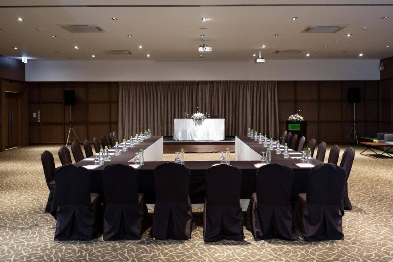 S Ratchada Leisure Hotel - Sha Plus بانكوك المظهر الخارجي الصورة Meeting room