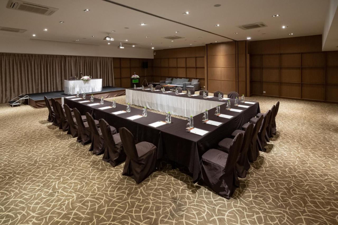 S Ratchada Leisure Hotel - Sha Plus بانكوك المظهر الخارجي الصورة Meeting room