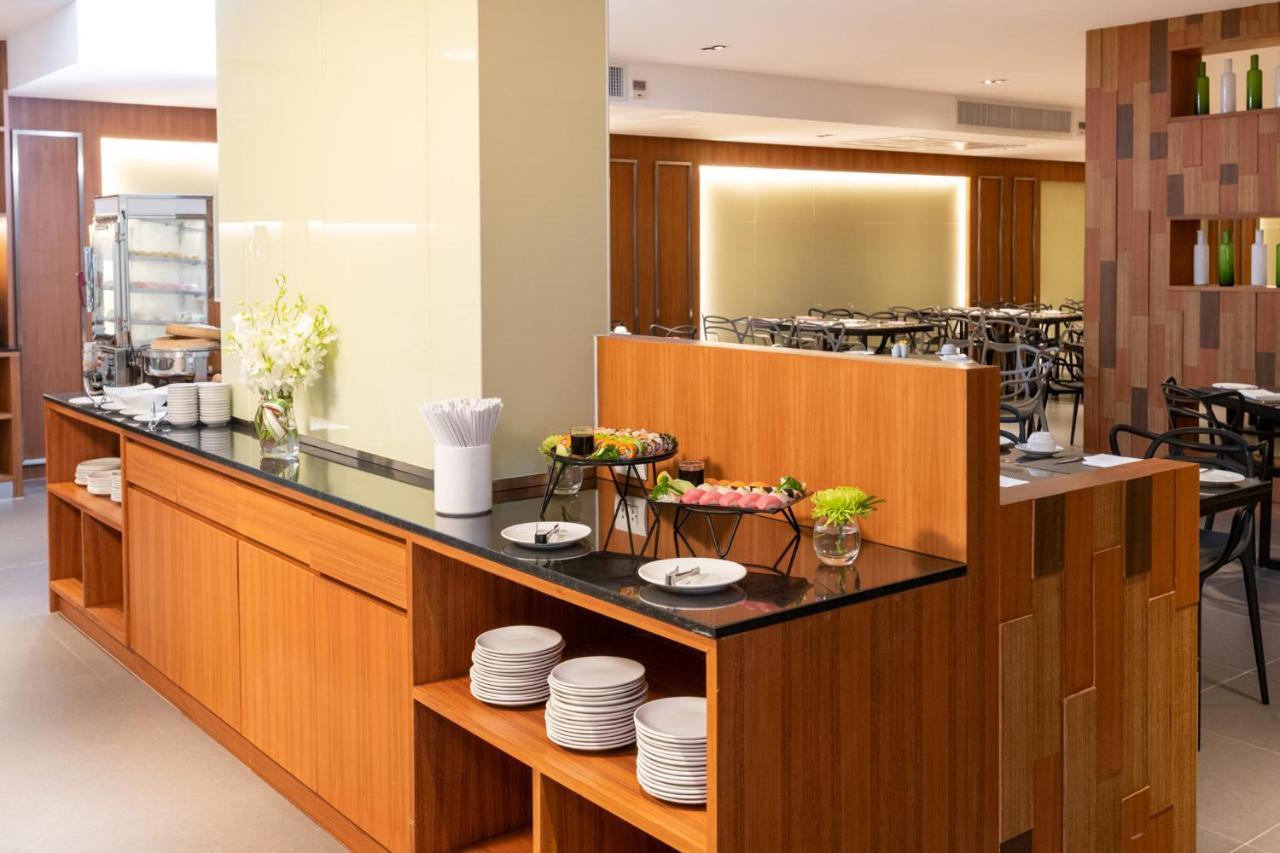 S Ratchada Leisure Hotel - Sha Plus بانكوك المظهر الخارجي الصورة The restaurant at the hotel